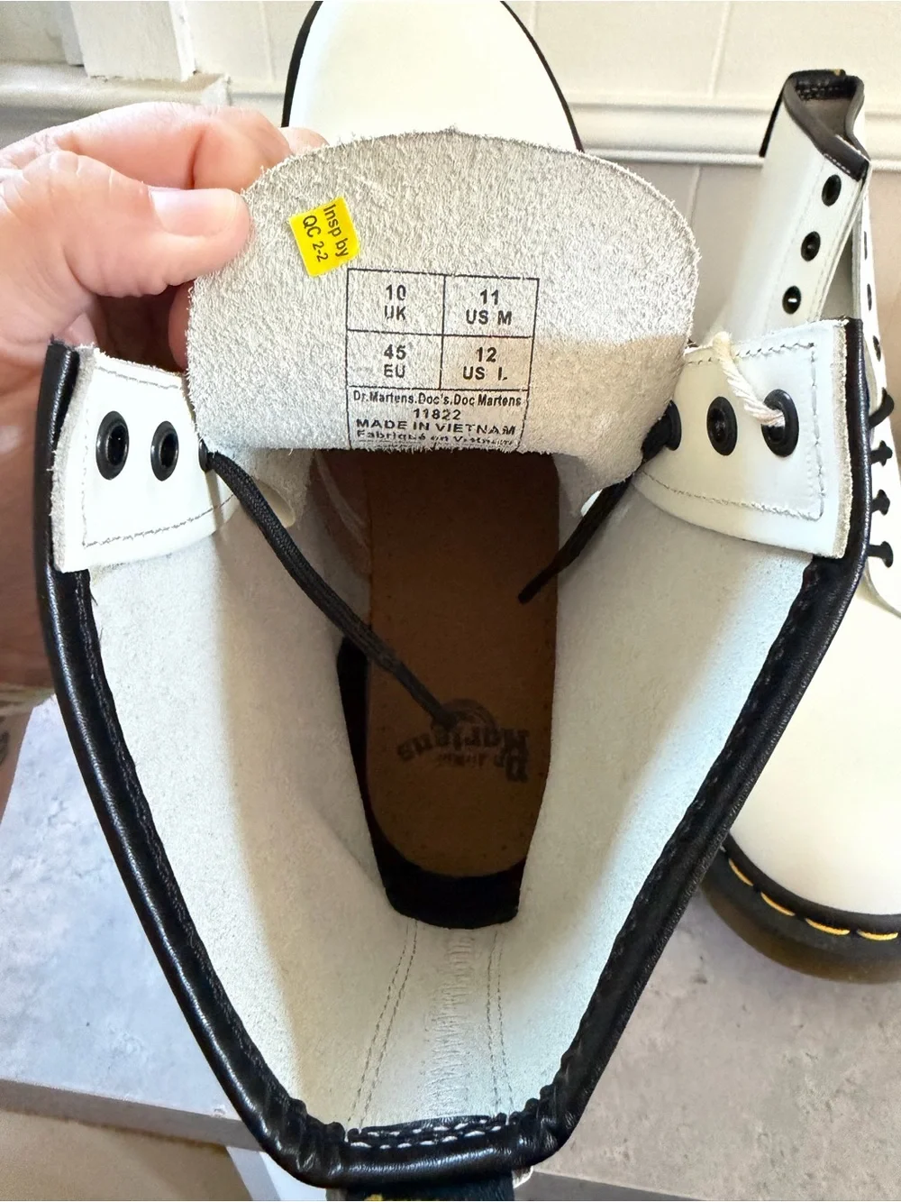 Dr. Martens 1460 White Leather Lace-Up Boots with Black Trim NWT Men’s size 10